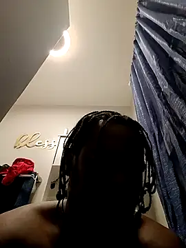 Snapshot of MRHANDSOME3800 chatting on January 2025 12:57:02 AM MRHANDSOME3800 online show from January 2025 12:57:02 AM