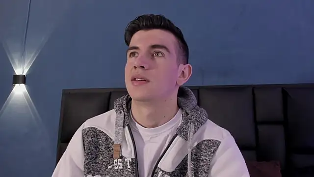 MikaelSlow online show from October 2025 03:26:02 AM