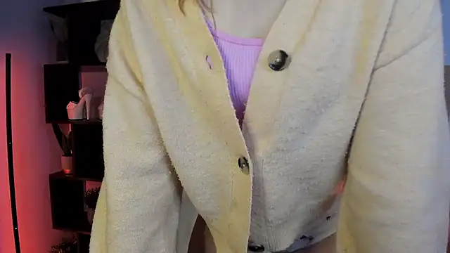 Snapshot of kenzie_x chatting on February 2025 09:25:02 AM kenzie x online show from February 2025 09:25:02 AM