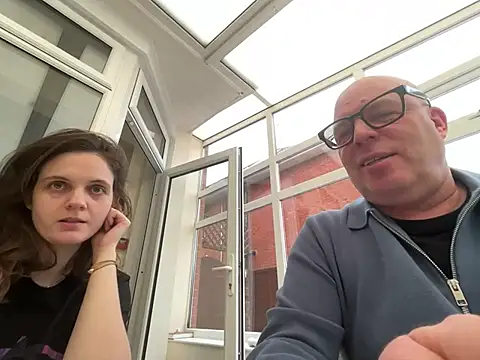 Snapshot of EllieDay chatting on January 2026 02:33:02 PM EllieDay online show from January 2026 02:33:02 PM