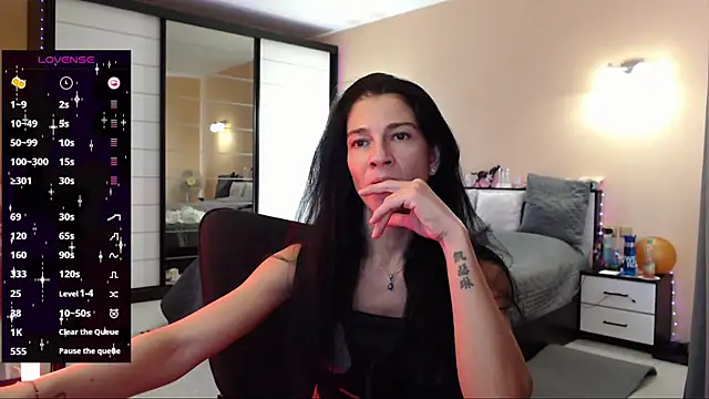 DelicateKiss online show from November 2025 09:32:02 AM