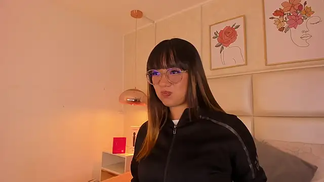 Aily Yozuko online show from March 2026 02:37:01 AM