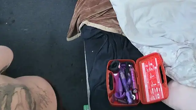 Snapshot of ROCKHARDDADDY86 chatting on February 2026 02:43:02 PM ROCKHARDDADDY86 online show from February 2026 02:43:02 PM