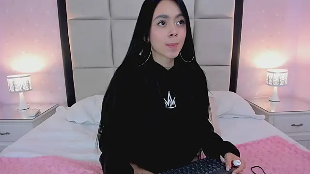 HannaClarrk  online show from January 2025 02:46:01 PM