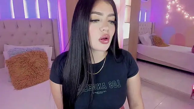 Snapshot of Mariana_Baez chatting on September 2025 09:04:01 PM Mariana Baez online show from September 2025 09:04:01 PM
