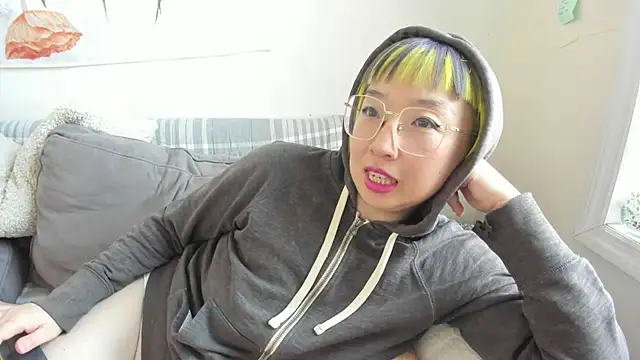 luxgray online show from February 2026 08:05:01 PM