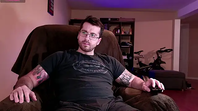 Snapshot of JayXCee_Official chatting on January 2026 01:32:01 AM JayXCee Official online show from January 2026 01:32:01 AM