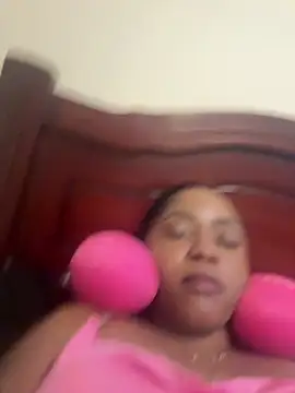 Snapshot of Noviostoxico chatting on December 2025 09:11:01 PM Noviostoxico online show from December 2025 09:11:01 PM