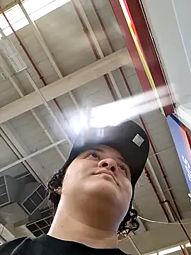 Liancy online show from January 2026 09:52:01 PM