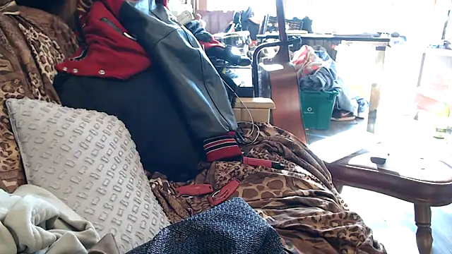 tongueispowerr6d9 online show from December 2024 03:53:02 PM