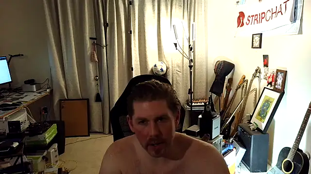 Snapshot of Rock_Pierce chatting on June 2026 04:20:01 PM Rock Pierce online show from June 2026 04:20:01 PM