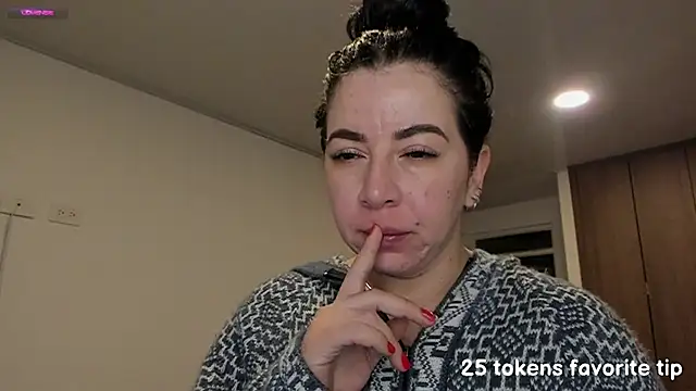 Snapshot of Im_coco chatting on February 2025 11:10:01 AM Im coco online show from February 2025 11:10:01 AM