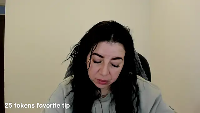 Snapshot of Im_coco chatting on February 2025 02:14:02 PM Im coco online show from February 2025 02:14:02 PM