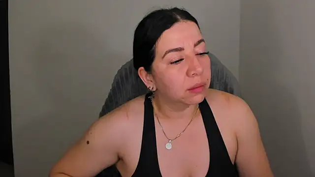 Snapshot of Im_coco chatting on October 2025 02:10:01 AM Im coco online show from October 2025 02:10:01 AM