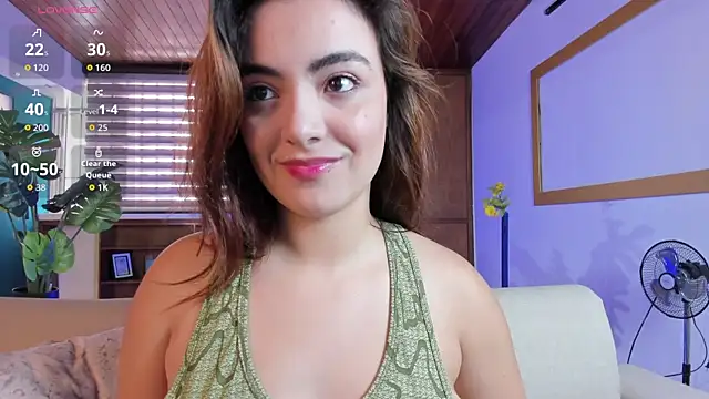 Snapshot of IsabellaaJoness chatting on October 2025 02:12:01 PM IsabellaaJoness online show from October 2025 02:12:01 PM