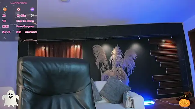 Snapshot of IsabellaaJoness chatting on October 2025 12:39:02 PM IsabellaaJoness online show from October 2025 12:39:02 PM