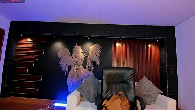 Snapshot of IsabellaaJoness chatting on November 2025 01:53:02 PM IsabellaaJoness online show from November 2025 01:53:02 PM