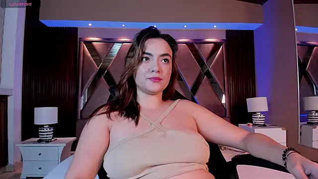 Snapshot of IsabellaaJoness chatting on November 2025 03:37:02 AM IsabellaaJoness online show from November 2025 03:37:02 AM