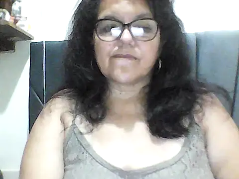 kassandra02 online show from October 2025 02:52:01 AM