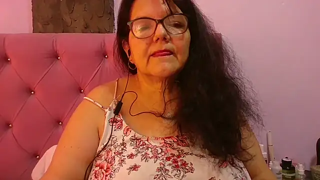 Snapshot of kassandra02 chatting on June 2026 02:15:02 PM kassandra02 online show from June 2026 02:15:02 PM