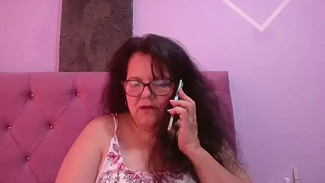 Snapshot of kassandra02 chatting on June 2026 03:05:02 PM kassandra02 online show from June 2026 03:05:02 PM