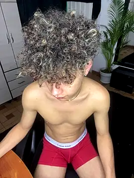 Snapshot of DavidfullOFlove chatting on October 2025 11:17:02 PM DavidfullOFlove online show from October 2025 11:17:02 PM