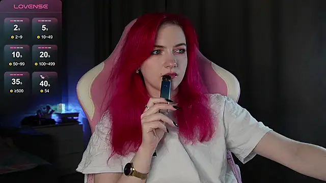 joyhannahh online show from November 2025 02:48:02 PM