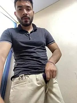 Snapshot of luisfer_98 chatting on May 2026 07:21:01 PM luisfer 98 online show from May 2026 07:21:01 PM