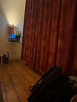 Snapshot of alexheels_boots chatting on March 2025 02:27:01 AM alexheels boots online show from March 2025 02:27:01 AM