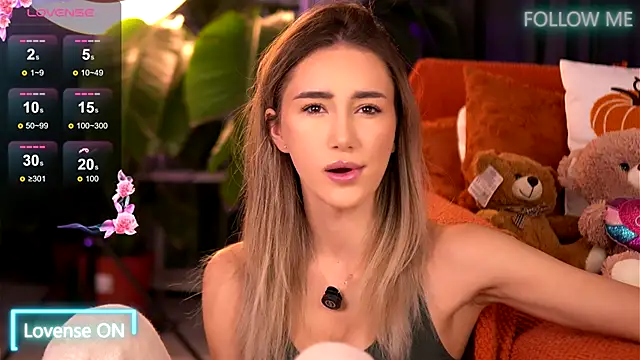 EmilyRaymont online show from November 2025 04:12:01 AM