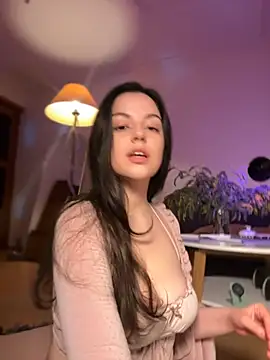 Snapshot of OohBunny chatting on March 2025 05:45:01 PM OohBunny online show from March 2025 05:45:01 PM