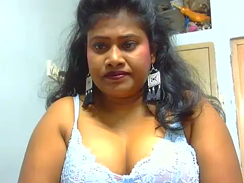 Snapshot of sexy_roma chatting on December 2024 09:23:01 AM sexy roma online show from December 2024 09:23:01 AM