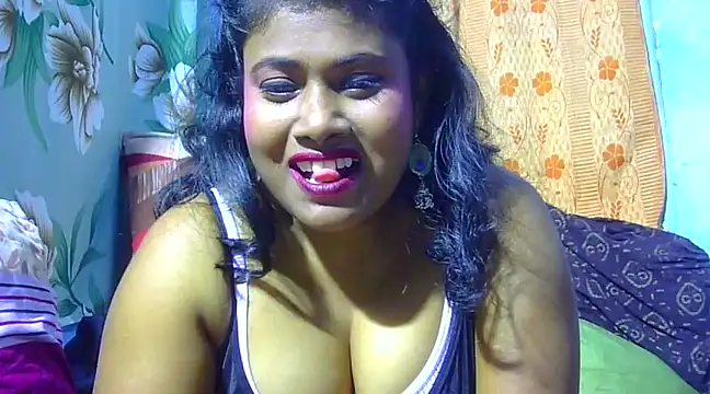 Snapshot of sexy_roma chatting on January 2025 06:04:02 PM sexy roma online show from January 2025 06:04:02 PM