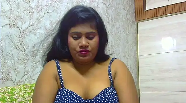 Snapshot of sexy_roma chatting on March 2025 06:12:02 PM sexy roma online show from March 2025 06:12:02 PM