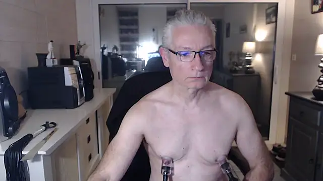 Snapshot of Goduleur69 chatting on December 2024 04:40:01 PM Goduleur69 online show from December 2024 04:40:01 PM