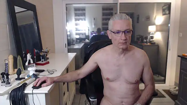 Snapshot of Goduleur69 chatting on January 2025 08:16:01 PM Goduleur69 online show from January 2025 08:16:01 PM