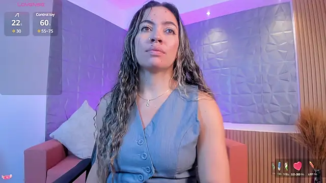 Snapshot of Alessia_Taylorr chatting on February 2025 11:31:02 AM Alessia Taylorr online show from February 2025 11:31:02 AM