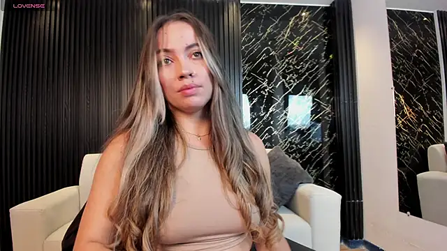 Snapshot of Alessia_Taylorr chatting on February 2025 11:54:01 AM Alessia Taylorr online show from February 2025 11:54:01 AM