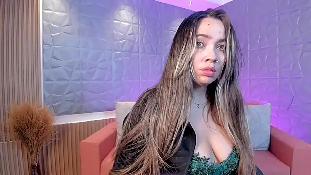 Snapshot of Alessia_Taylorr chatting on February 2025 12:13:02 PM Alessia Taylorr online show from February 2025 12:13:02 PM