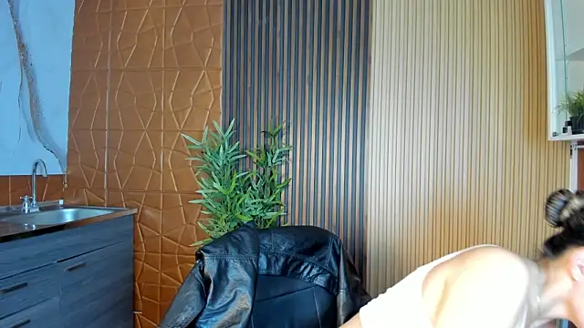 Snapshot of Alessia_Taylorr chatting on March 2025 11:10:02 AM Alessia Taylorr online show from March 2025 11:10:02 AM