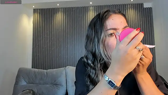 Snapshot of Alessia_Taylorr chatting on March 2025 11:38:02 AM Alessia Taylorr online show from March 2025 11:38:02 AM