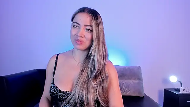 Snapshot of Alessia_Taylorr chatting on September 2025 11:44:02 AM Alessia Taylorr online show from September 2025 11:44:02 AM