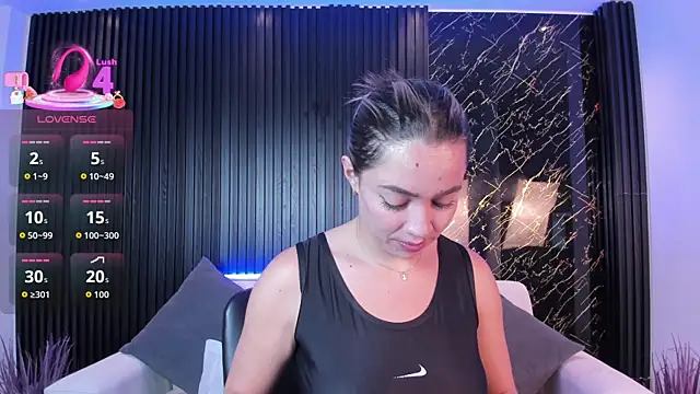 Snapshot of Alessia_Taylorr chatting on October 2025 11:39:01 AM Alessia Taylorr online show from October 2025 11:39:01 AM