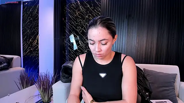 Snapshot of Alessia_Taylorr chatting on October 2025 11:54:01 AM Alessia Taylorr online show from October 2025 11:54:01 AM