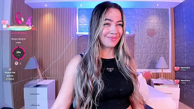 Snapshot of Alessia_Taylorr chatting on October 2025 12:45:02 PM Alessia Taylorr online show from October 2025 12:45:02 PM