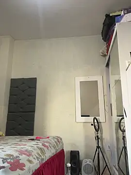 Snapshot of Indiazinhax chatting on February 2026 08:45:02 PM Indiazinhax online show from February 2026 08:45:02 PM