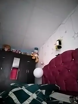 Snapshot of evelyn_prince1 chatting on December 2024 10:16:02 PM evelyn prince1 online show from December 2024 10:16:02 PM