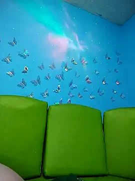 Snapshot of evelyn_prince1 chatting on September 2025 11:43:01 AM evelyn prince1 online show from September 2025 11:43:01 AM