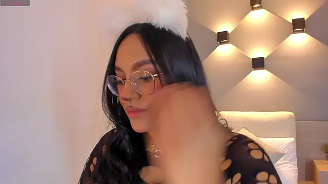 Snapshot of ellamontoya chatting on October 2025 11:11:01 AM ellamontoya online show from October 2025 11:11:01 AM