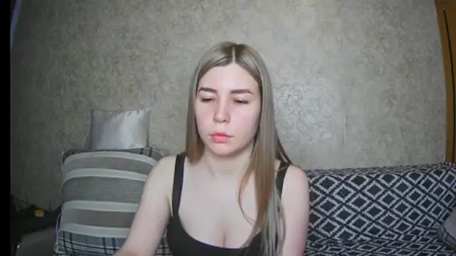 ElllaNuar online show from March 2025 04:49:01 AM